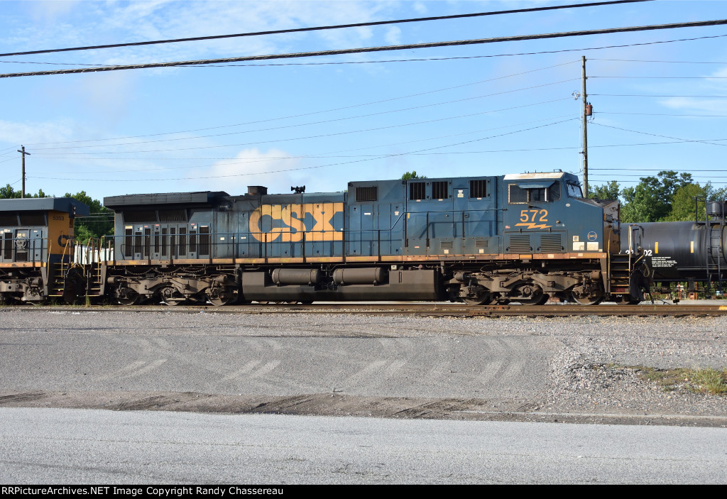 CSXT 572